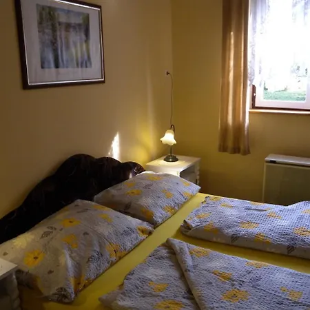 In 18036 Apartament